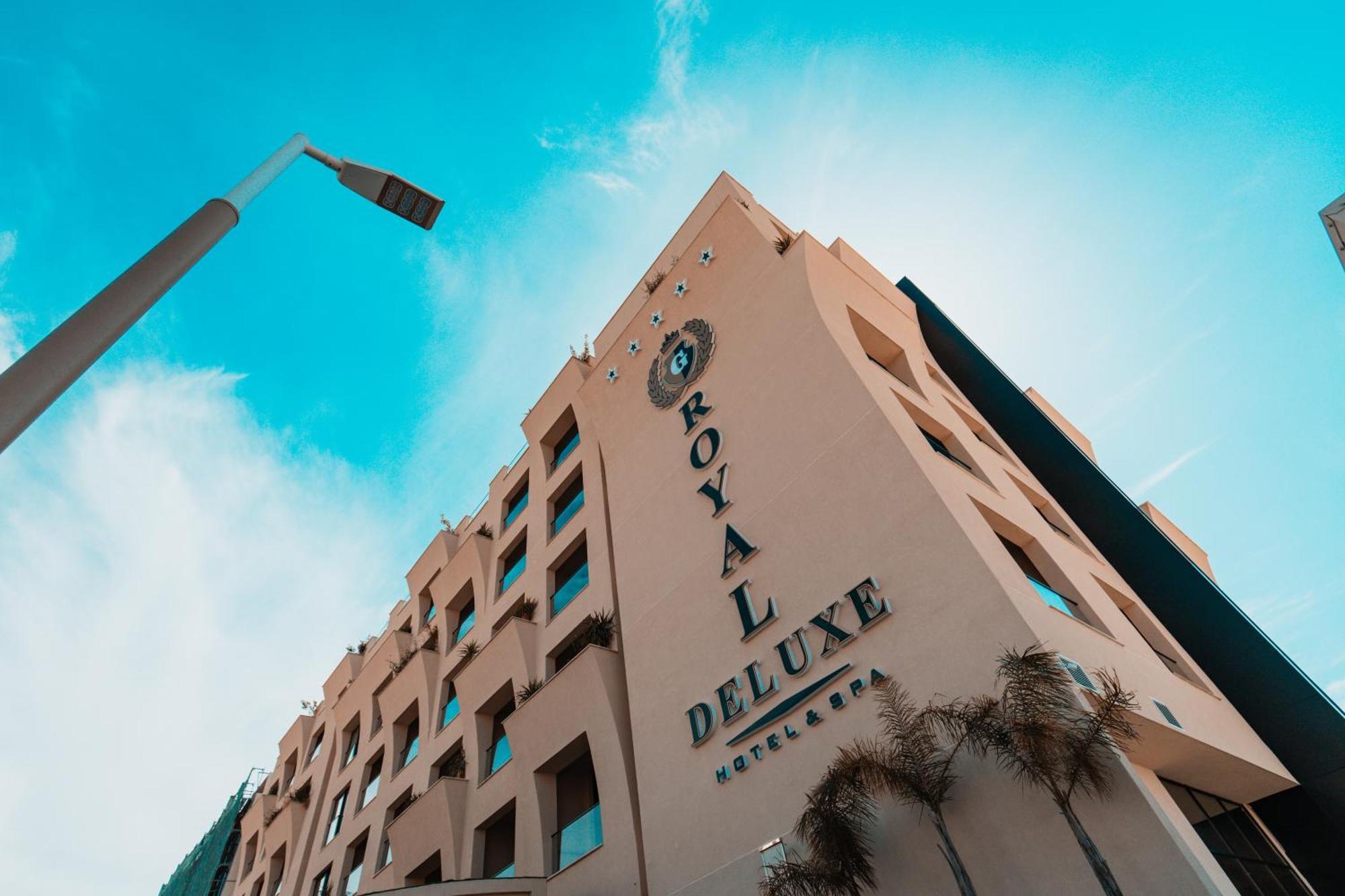 فندق Royal G Deluxe Škalngur المظهر الخارجي الصورة